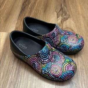 CROCS Multicolor Mosaic Clogs